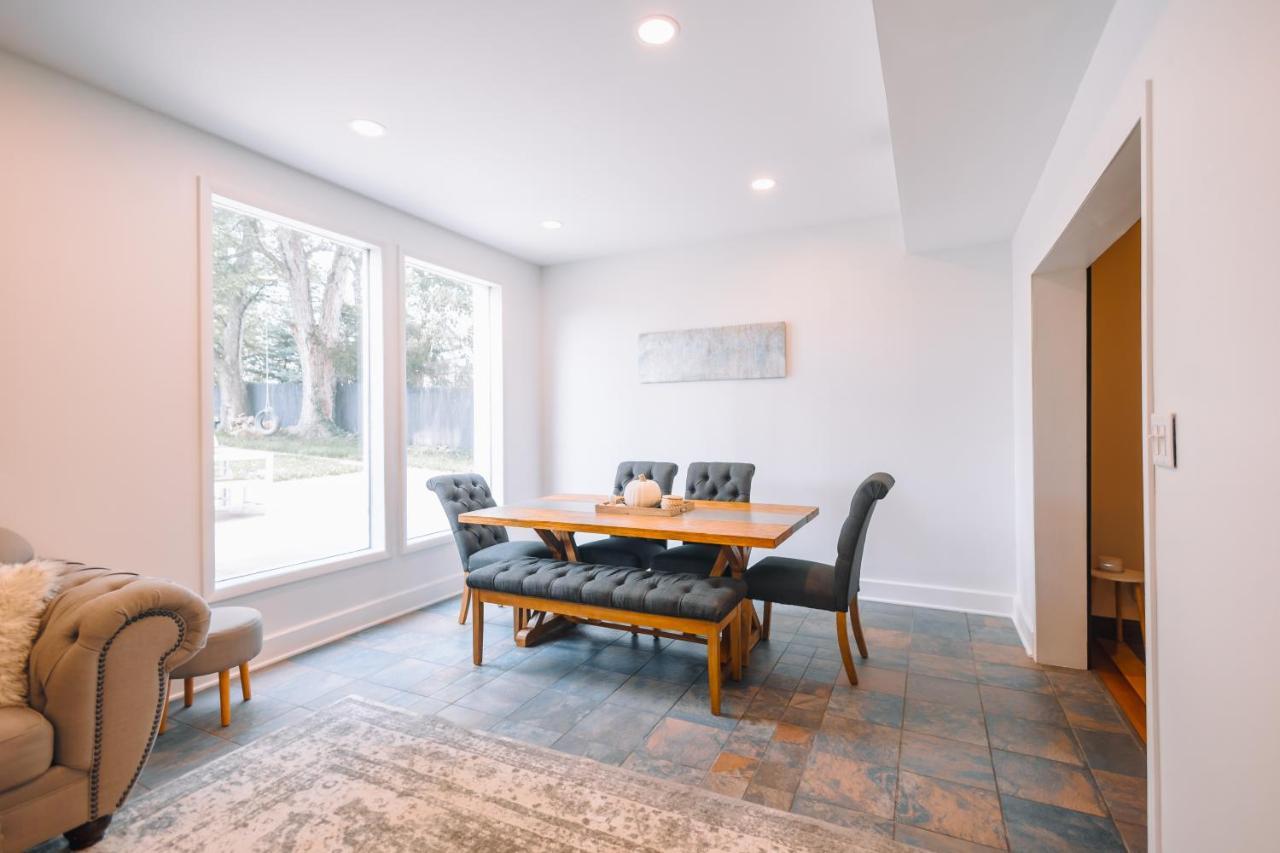 Villa Downtown Escape Great For Large Families & Groups Sugarcreek Exterior foto